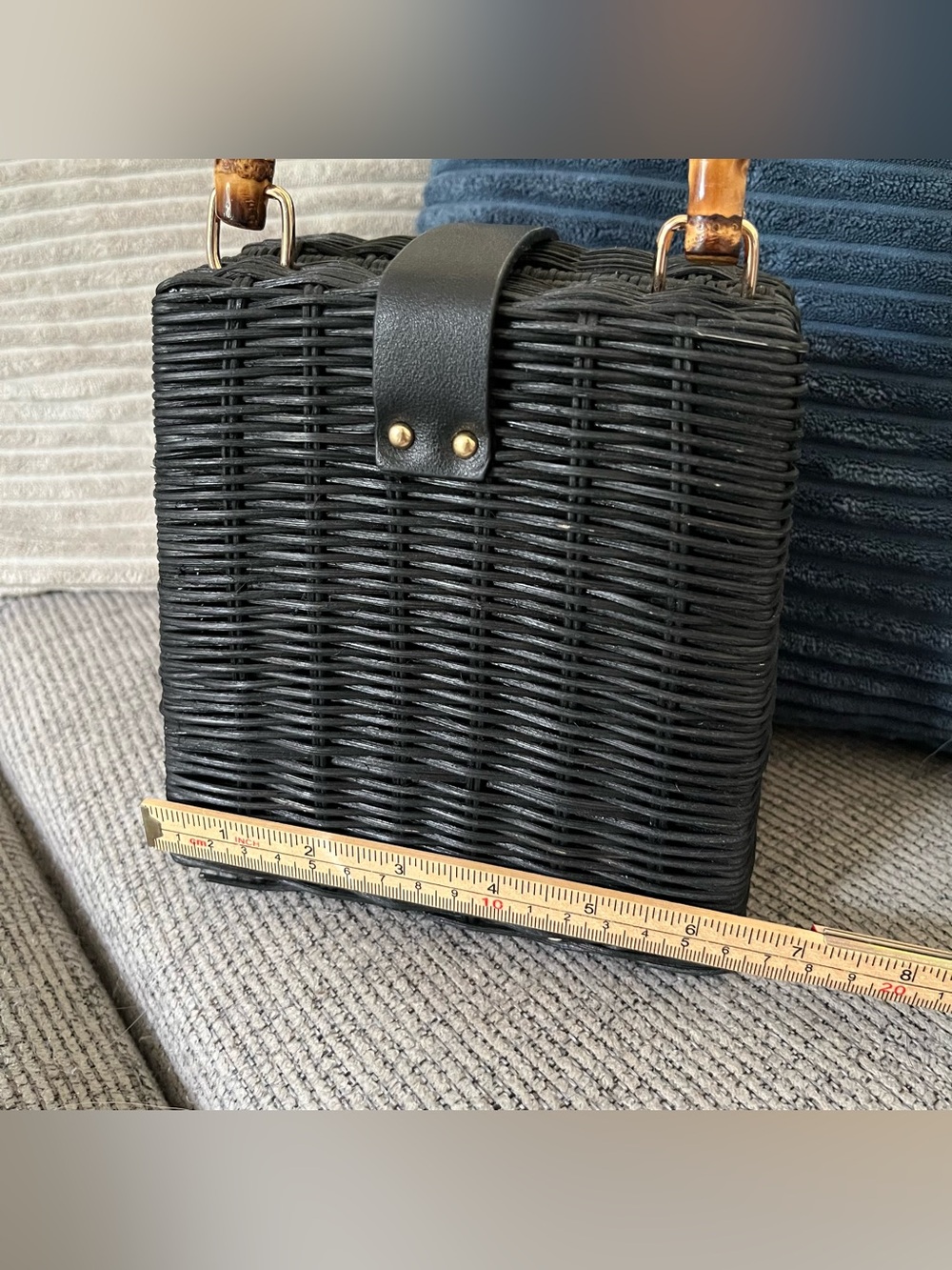 Zara black wicker bag with bamboo handle - Picture 4 of 8